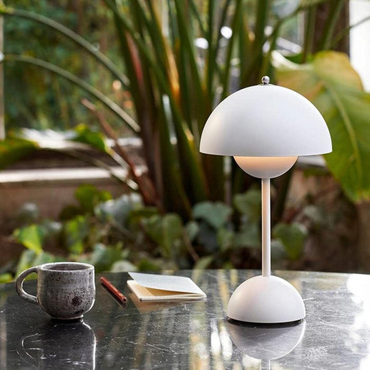 Touch Bud - Portable, Wireless, Nordic-Style LED Table Lamp - Gitelle