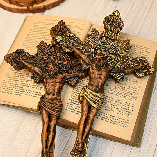 Wood Carving Of Jesus Cross - Gitelle